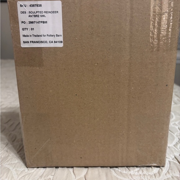 NWT Pottery Barn Bronze Sculpted Reindeer Size Small - Picture 3 of 5